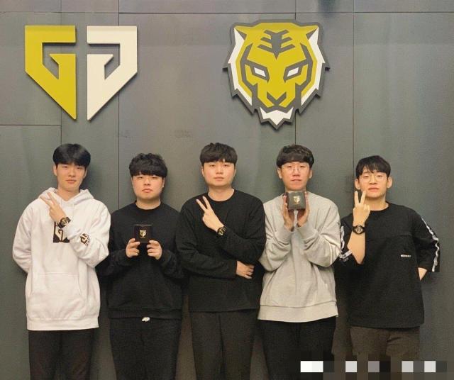 比赛中因一 比赛中因一