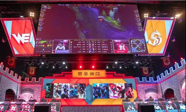 富勒姆的坚 富勒姆的坚